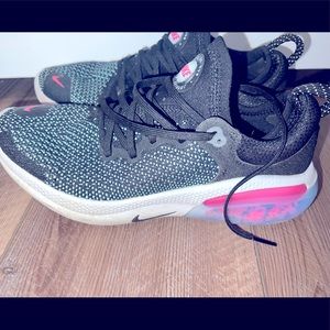 Nike Joyride Run